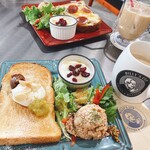 BILLY'S CUP　COFFEE&ROASTER - クリームチーズトーストのモーニング