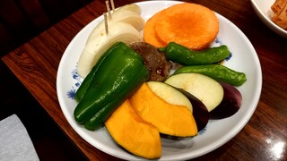 三和園 - 焼野菜480円　安っ！