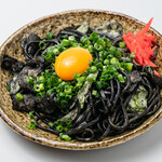 イカスミ焼きそば