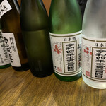 炉ばたワコー - ここでしか飲めないようなディープな日本酒が揃います！