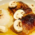 フォアグラソテー　奈良産菊芋のヴルーテ　温玉とバニラオイル（2500円）
          