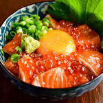 Salmon ikura yukke