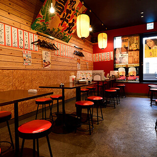 From one person to a banquet ◎ A popular bar with a retro Showa atmosphere
