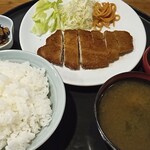 居食や 一本道 - ロースカツ定食