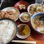 佳倉　 - スタミナ定食　唐揚げ、ホルモン煮込み、うどん