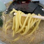 ラーメン山岡家 - 塩ラーメンの麺