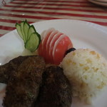 アセナ - キョフテ、お洒落な盛り付け