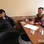 しまや 彩香 - くつろぐ店内