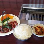 明月館 - 焼肉セット 1000円