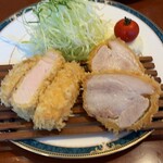 とんかつ ばんぶー - リブ、厚切りのように揚げ分けて下さいました♪