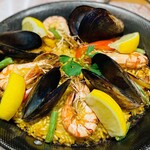 Hearty Fisherman's Paella (M)