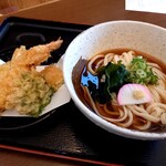 手打うどん わか竹 - 天ぷらうどん(冷)