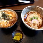 Teuchi Udon Wakatake - かつ丼、ぶっかけうどん(冷)