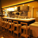 EBISU蓮 - ライブ感を楽しめるカウンター８席