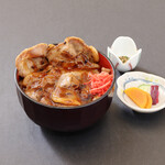 Japanizu Ando Modan Chainizu Arashiyama - 道産三元豚の豚丼