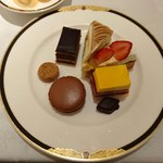 レペトワ - （'13/02 訪問）デザートワゴンの選んだスイーツ