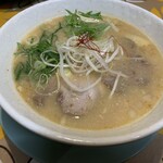 布施 細見商店 - 鶏豚骨らーめん