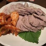 万宝家 - 蒸し豚（キムチ付き）（￥850/1人前）