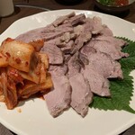 万宝家 - 蒸し豚（キムチ付き）（￥850/1人前）