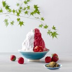 刨冰“OTOWA”浓郁的草莓炼乳奶油（附蕨饼）