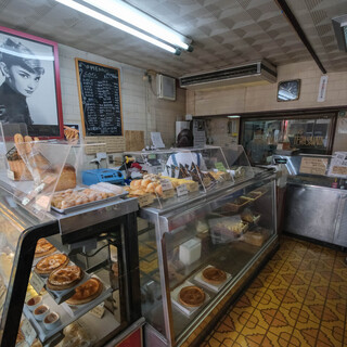 テラサワ・ケーキ・パンショップ_2