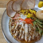 らあめん花月嵐 - 冷し中華そば彩夏 820円、味玉と縁のチャーシューはトッピングになります