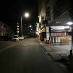 天ぷら 大吉 - 歩いて早朝の堺魚市場へ、未だ暗いです。