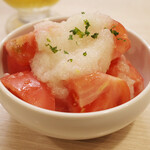 トンテキ食堂8 - トマトのサラダ(400円)