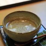 記念の森レストハウス - ほうじ茶ラテ