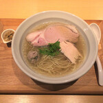 ラーメン 普通 - 貝出汁塩ラーメン