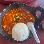 中華料理 香香 - マーボー丼① ※スープ、漬物付き