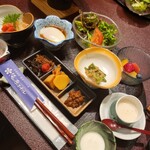 作並温泉 湯の原ホテル - どれから食べよう～～
