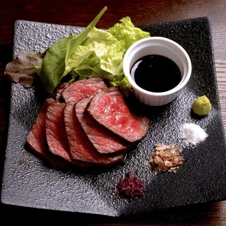 ◆希少『こぶ黒』和牛を使用