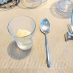 La Brianza - レモンとオレンジスパーリングラム酒ポンケ。