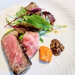 La Brianza - 熟成黒毛和牛サーロインとエンピツ炭火焼きタスマニア産粒マスタードロメスコソース。やわらか旨み濃いお肉火入れもいい感じ美味しかったな～(^^)/ 希少部位いただけた幸せありがたい♡