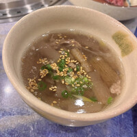 焼肉 拍手喝采 - テールスープ