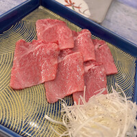 焼肉 拍手喝采 - 牛刺し