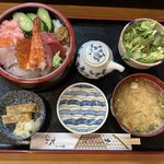 Daiwa - ランチ 海鮮丼 （シャリ少なめ）　１６５０円　(2022/03)