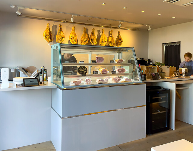 SANDWICH MOMENT photo 4