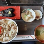 Shokujidokoro Sueki - おすすめ定食850円（豚肉ガーリック丼）