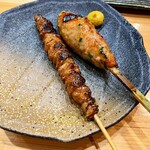 Yakitori Bakachin - 皮とつくね