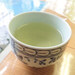 清流の森 - スギナ茶。少し青臭くて不思議な味。