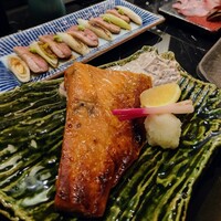 和食のあらまさ - 鮭ハラスの蕎麦つゆ照り焼きと合鴨焼きかもかも？