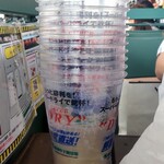 阪神甲子園球場 - ４人の飲みガラ(一部)