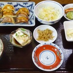 ぎょうざの味味 - 餃子定食ダブル