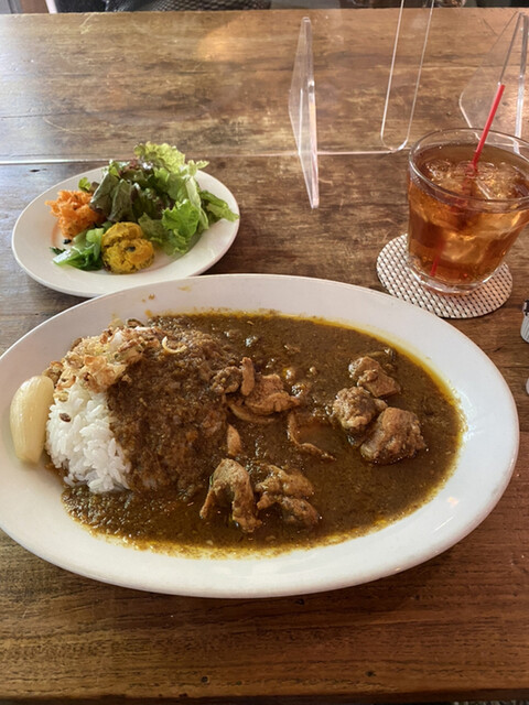 CAFE Vogue Ruby photo 3