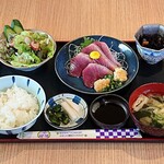 江の本 - 江の本 ＠西葛西 ランチ かつお刺し定食 税込1,000円 ご飯少な目でお願い