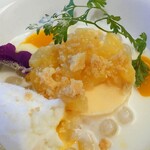 Derire - パイナップルのタルタル ミルクのムース カルピスのソルベ ココナッツとマンゴーのソース