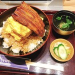 Unagi No Nedoko Edogawa - DEKAうな玉丼ご飯大盛り＋100円
      肝吸＋香の物
