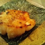 鮨 明 高勢 - ホタテ焼き